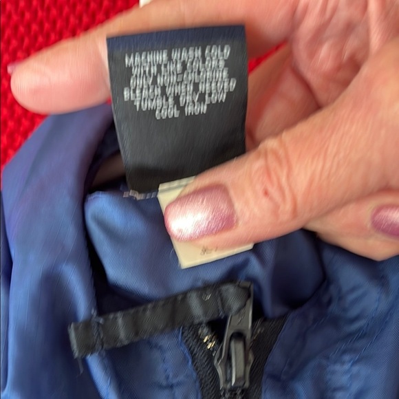 GAP Boy’s Blue and Black Windbreaker Jacket Size XXL - Picture 9 of 9